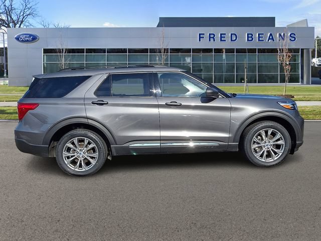Certified 2023 Ford Explorer XLT w/ Equipment Group 202A AWD/4WD image 9