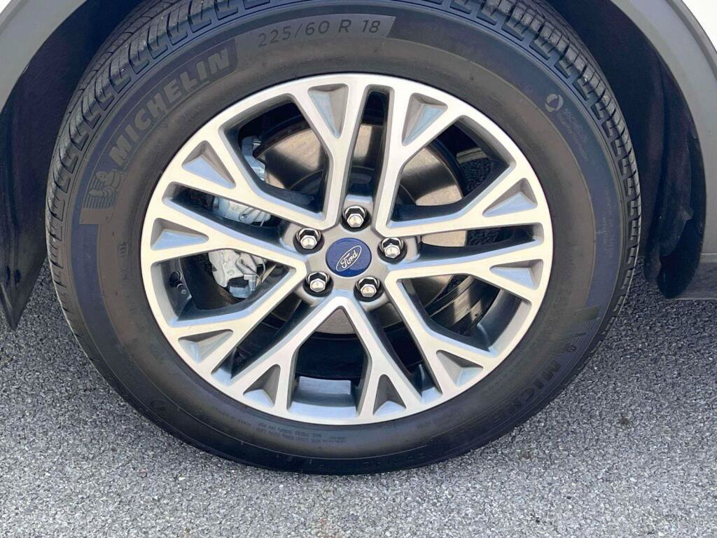 Certified 2022 Ford Escape SEL AWD/4WD image 15
