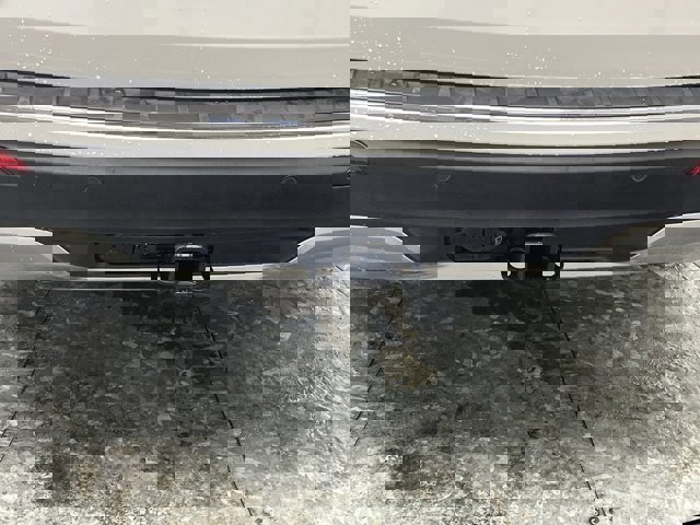 Certified 2023 Ford Explorer Limited w/ Limited Technology Package image 35