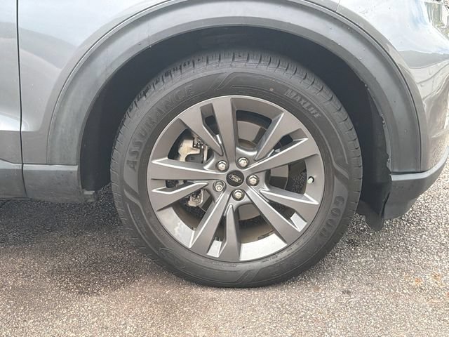 Certified 2021 Ford Explorer XLT w/ Equipment Group 202A RWD image 14