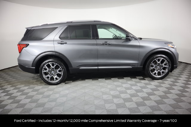 Certified 2025 Ford Explorer Platinum w/ Ultimate Package AWD/4WD image 3