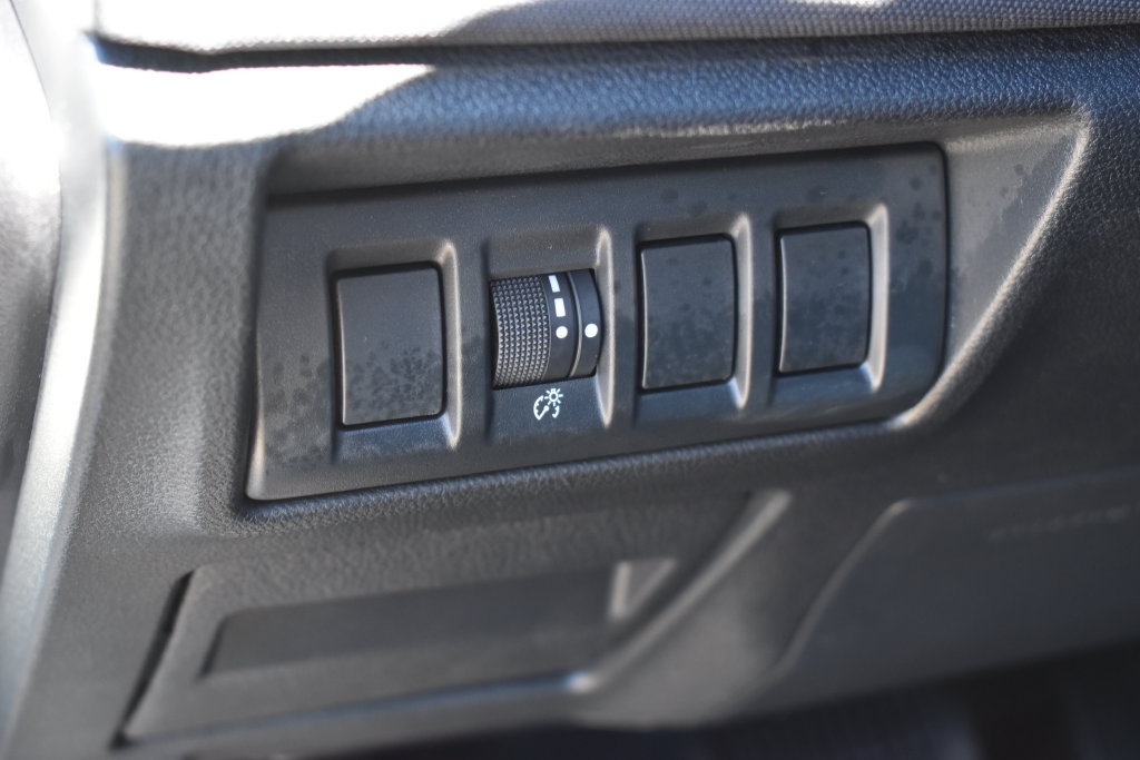 Used 2024 Subaru Outback Premium AWD/4WD image 24