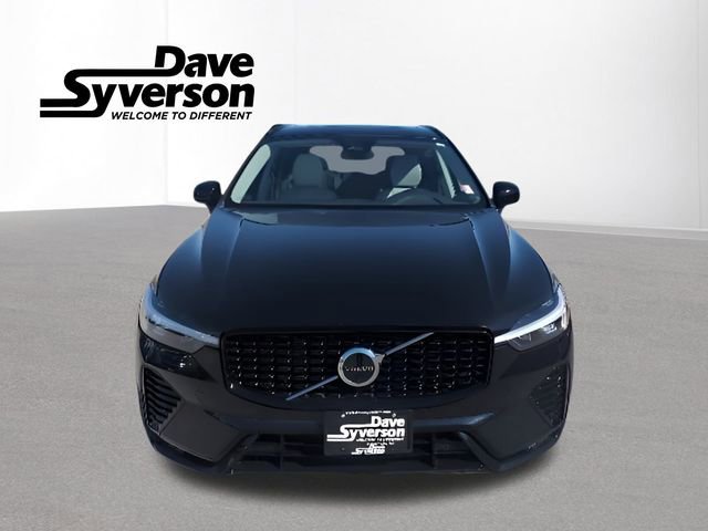Used 2023 Volvo XC60 B5 Plus image 6