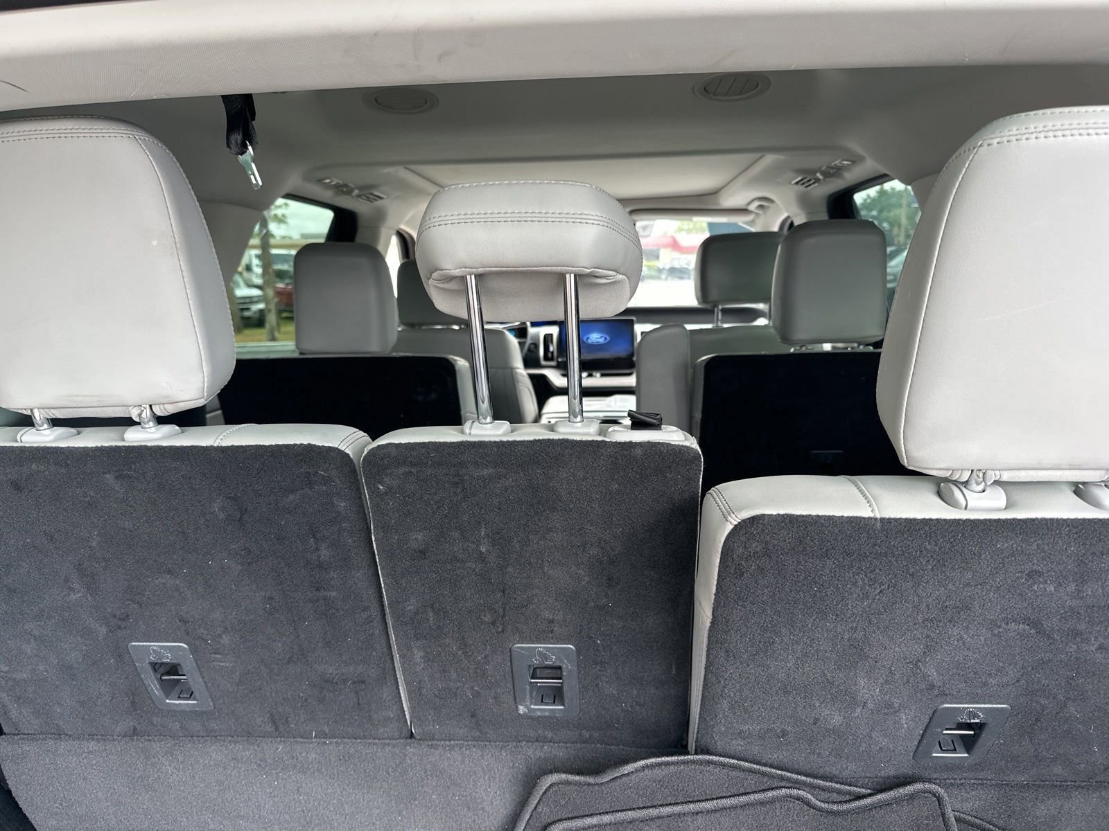 Certified 2025 Ford Expedition Active AWD/4WD image 12
