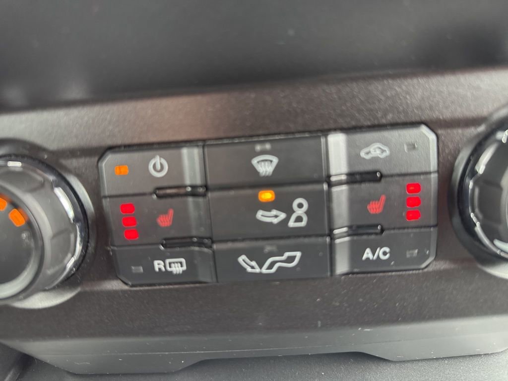 Certified 2019 Ford F150 XLT w/ Equipment Group 302A Luxury image 30