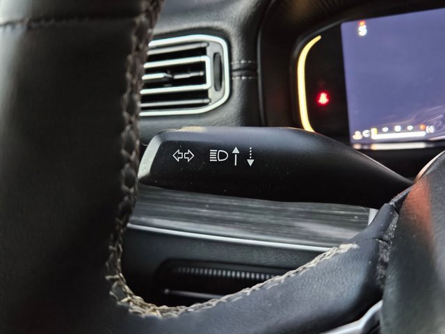 Used 2022 Jeep Wagoneer Series II AWD/4WD image 23