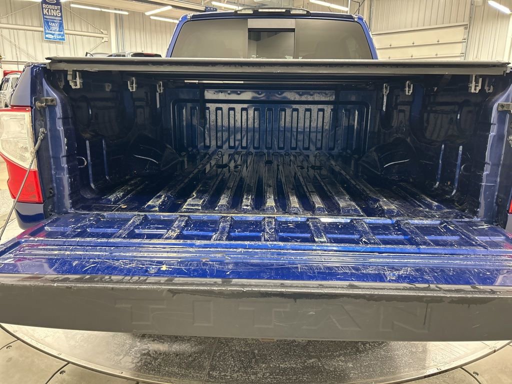 Used 2020 Nissan Titan SV w/ SV Convenience Package image 25