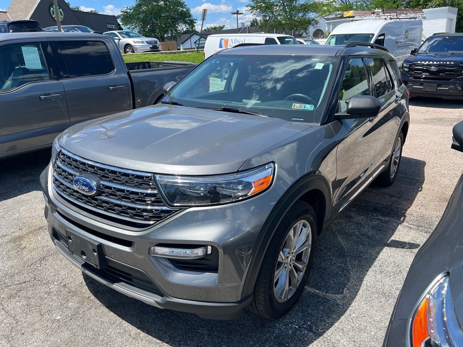 Certified 2023 Ford Explorer XLT w/ Equipment Group 202A AWD/4WD image 10