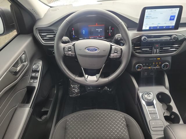 Certified 2026 Ford Escape Active w/ Cold Weather Package FWD image 11
