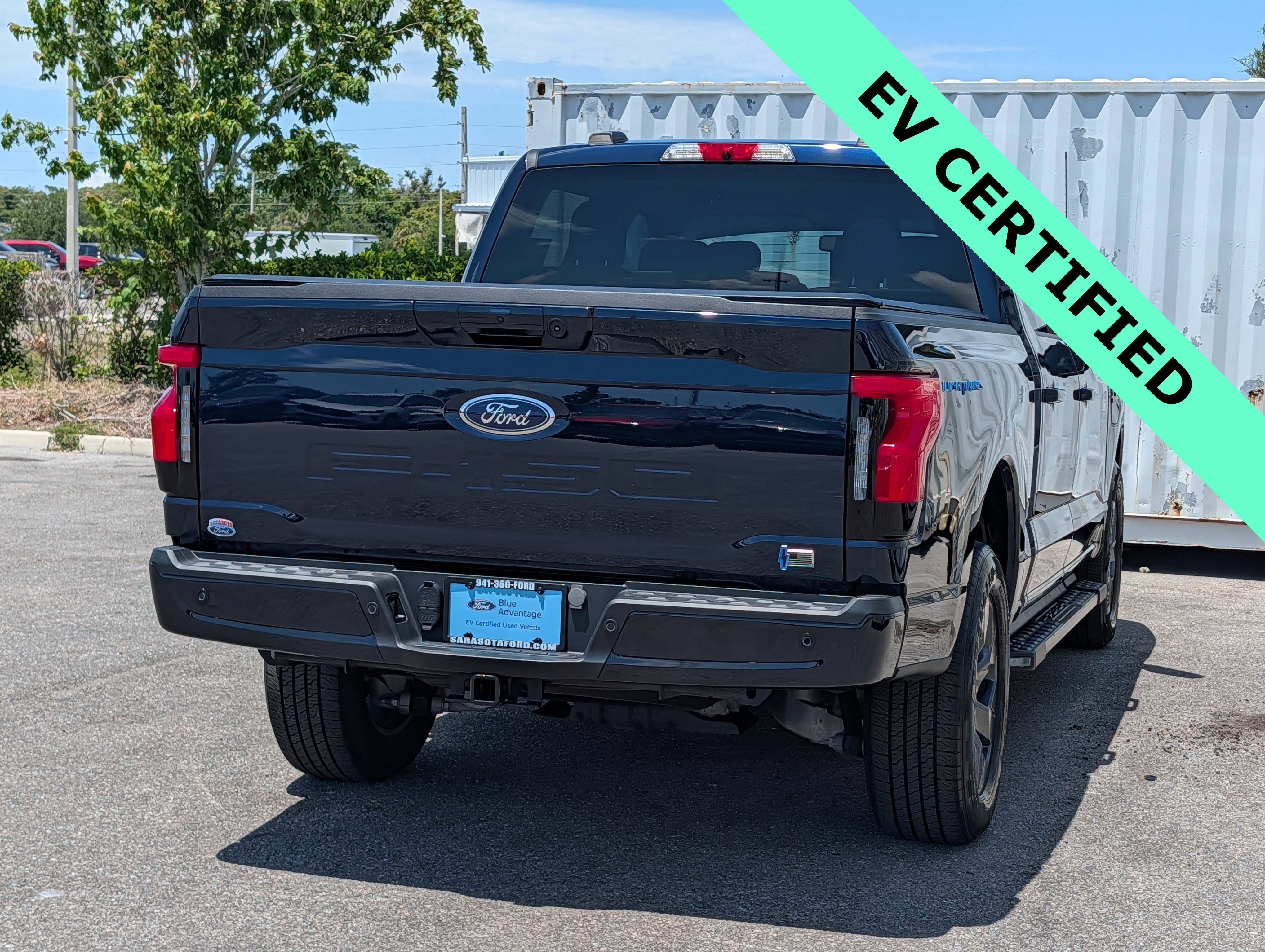 Certified 2023 Ford F150 Lightning 4x4 SuperCrew image 4