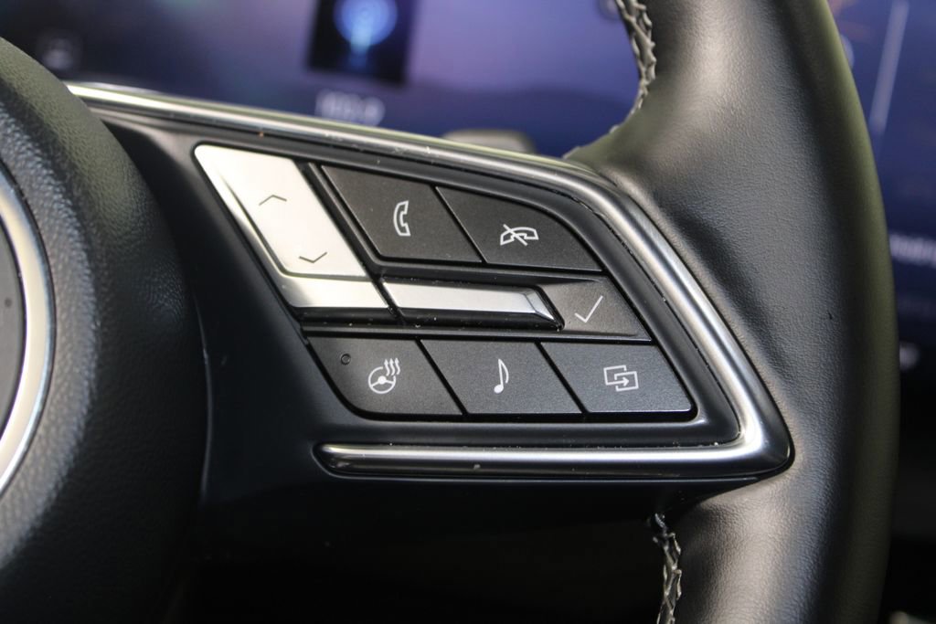 Used 2025 Buick Enclave Preferred image 17