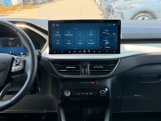 Certified 2025 Ford Escape Platinum AWD/4WD image 19