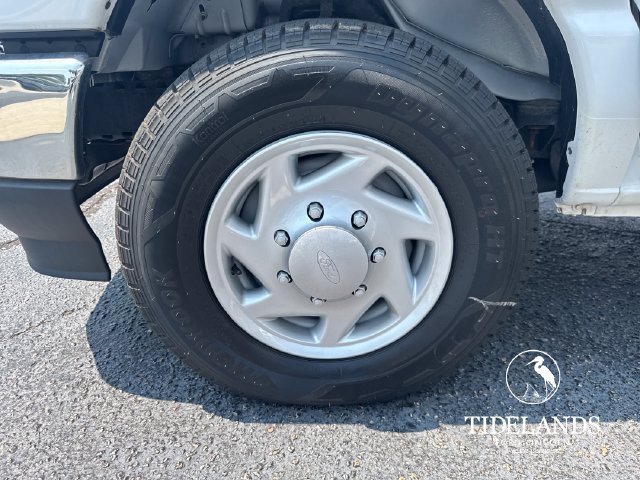 Certified 2024 Ford E-350 and Econoline 350 Super Duty w/ Power Windows & Locks Group RWD image 34