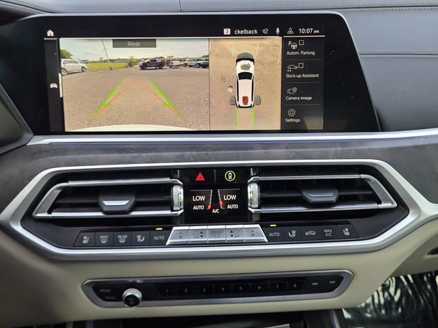 Used 2022 BMW X7 M50i AWD/4WD image 17