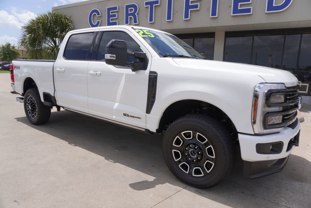Certified 2025 Ford F250 Platinum AWD/4WD image 1