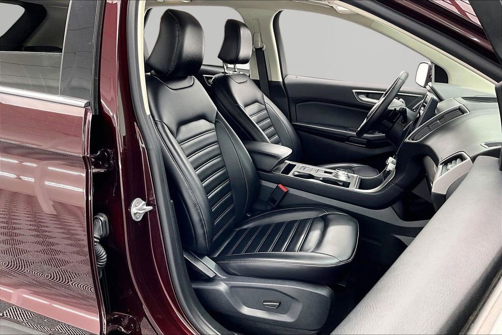 Certified 2024 Ford Edge SEL w/ Convenience Package AWD/4WD image 7
