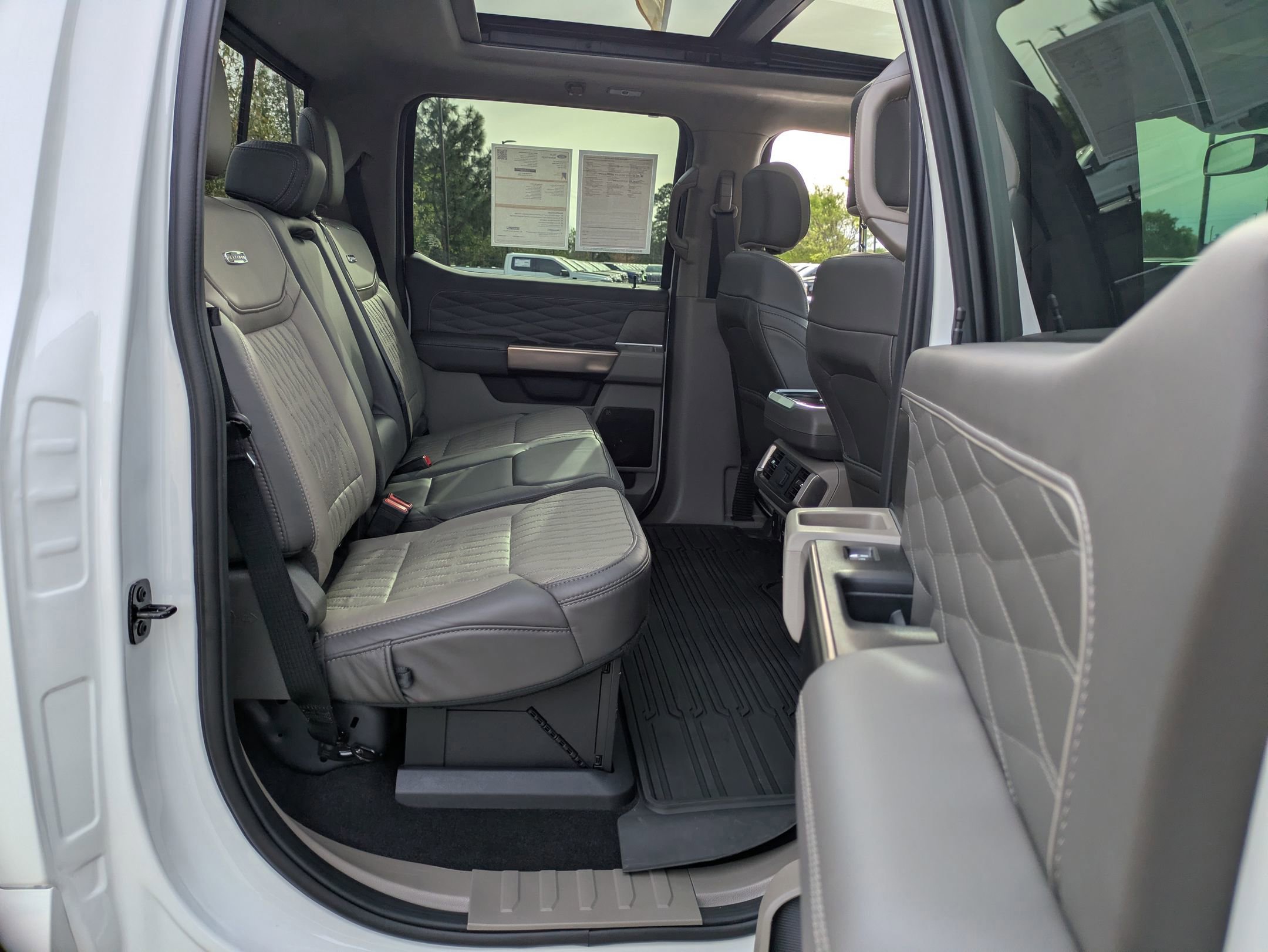 Certified 2025 Ford F150 Platinum w/ Equipment Group 703A Plus image 40