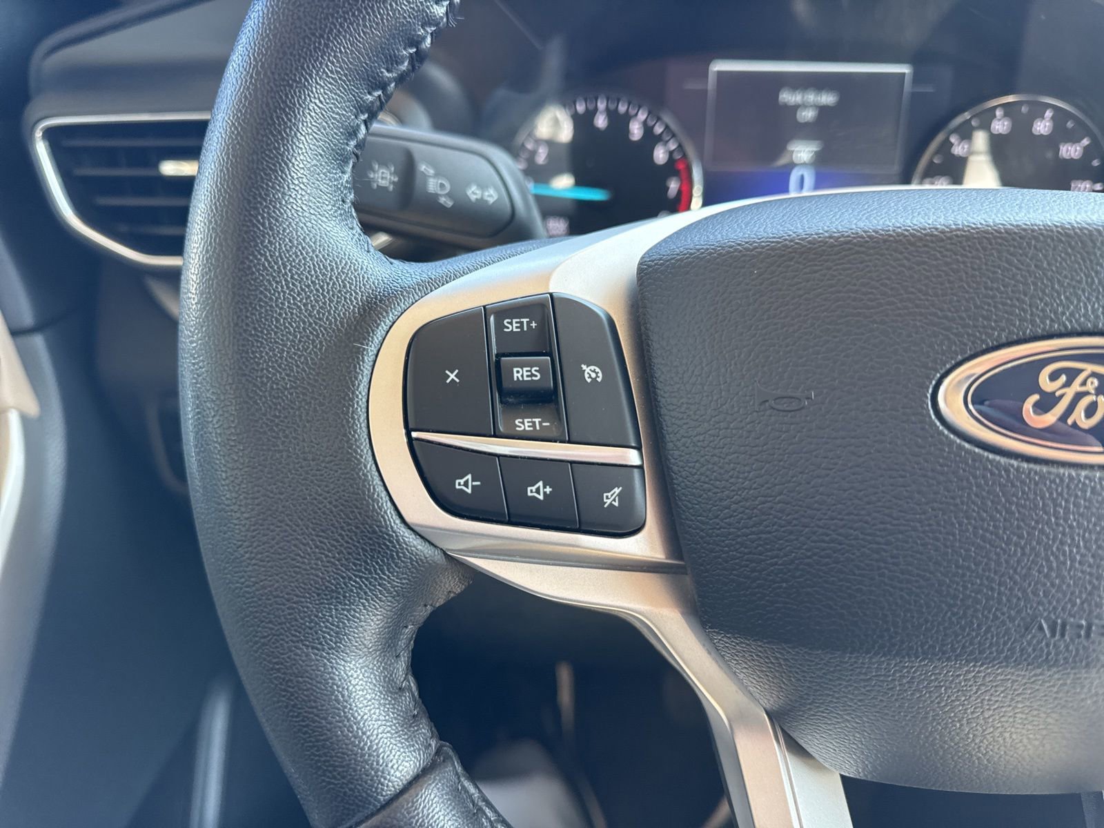 Certified 2023 Ford Explorer XLT w/ Equipment Group 202A image 28