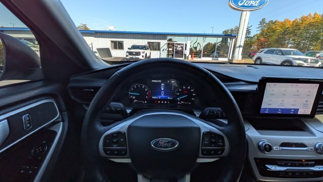 Certified 2024 Ford Explorer XLT AWD/4WD image 28
