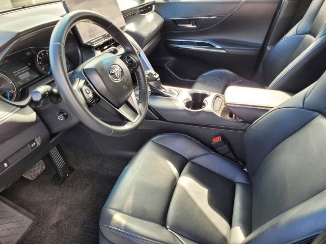 Used 2024 Toyota Venza XLE image 14