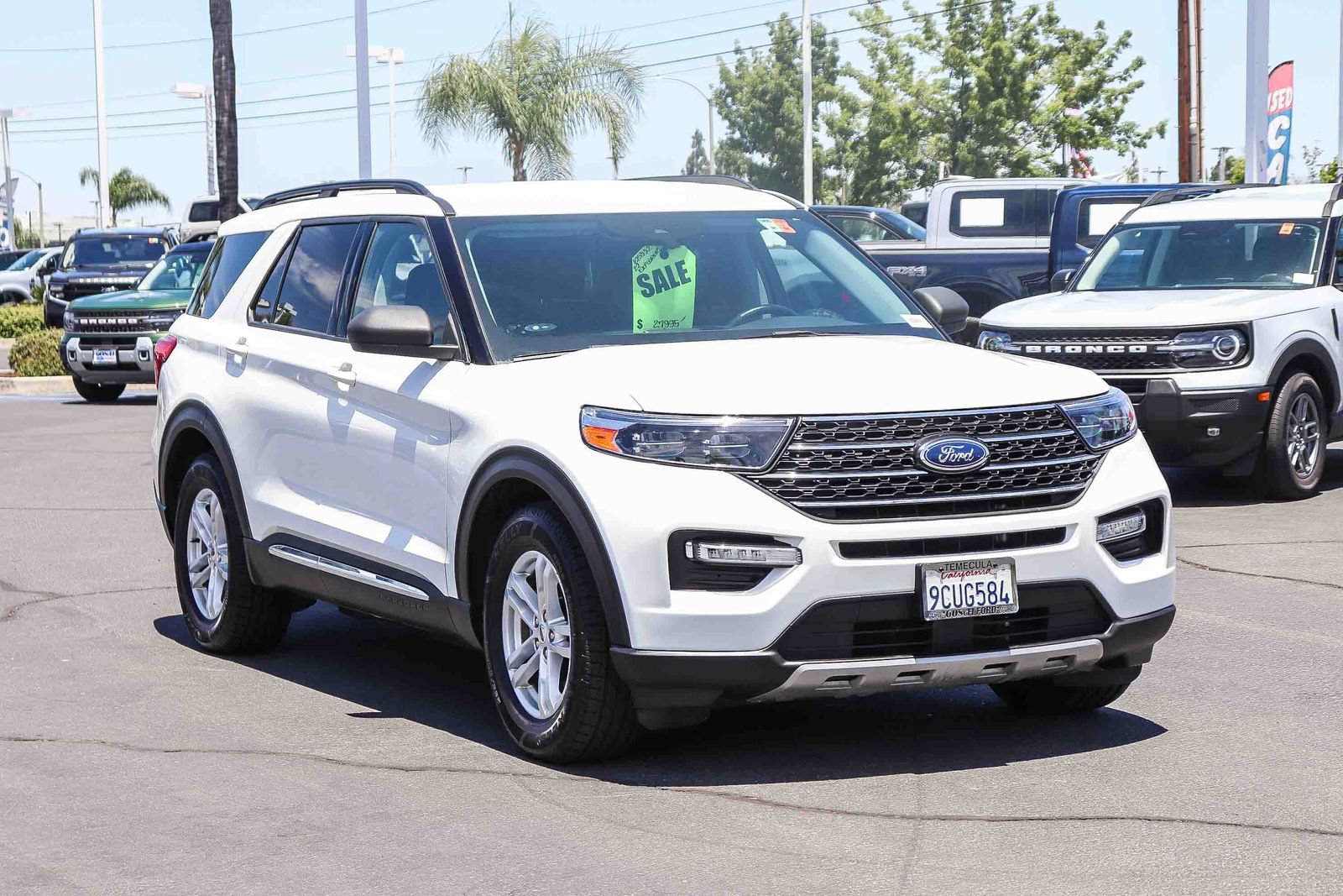 Certified 2022 Ford Explorer XLT w/ Equipment Group 202A RWD image 3
