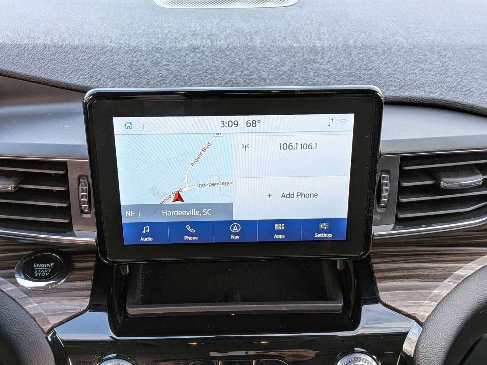 Certified 2023 Ford Explorer Limited w/ Equipment Group 301A image 18