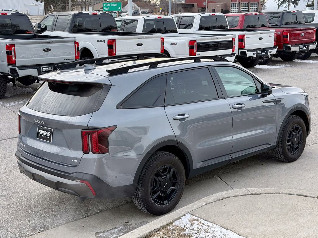 Used 2024 Kia Sorento SX Prestige image 3