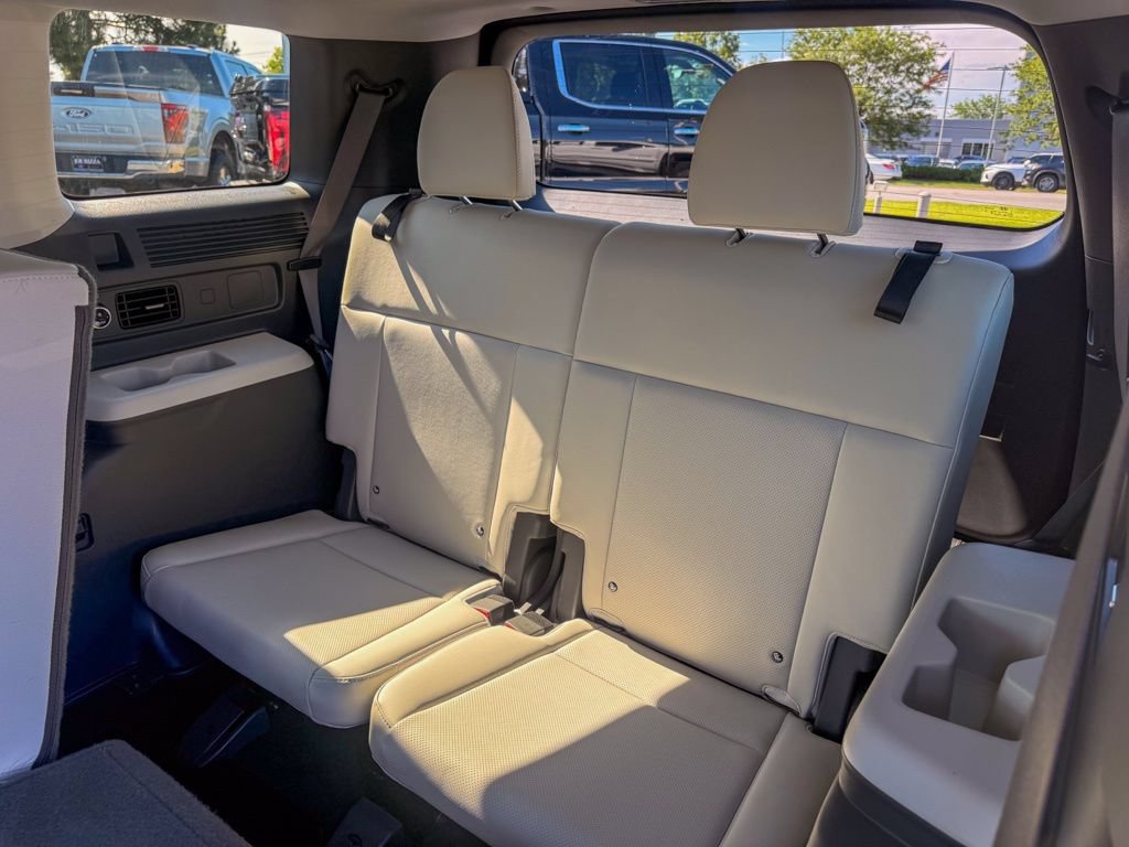 Used 2024 Hyundai Santa Fe SEL AWD/4WD image 35