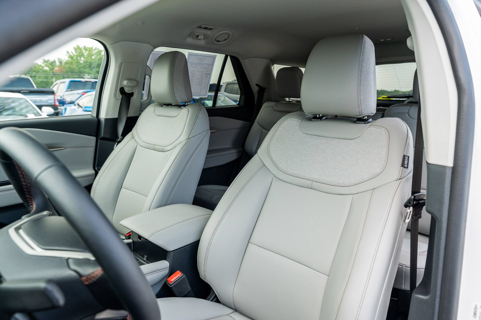 Certified 2026 Ford Explorer Active w/ Active Comfort Package RWD image 19