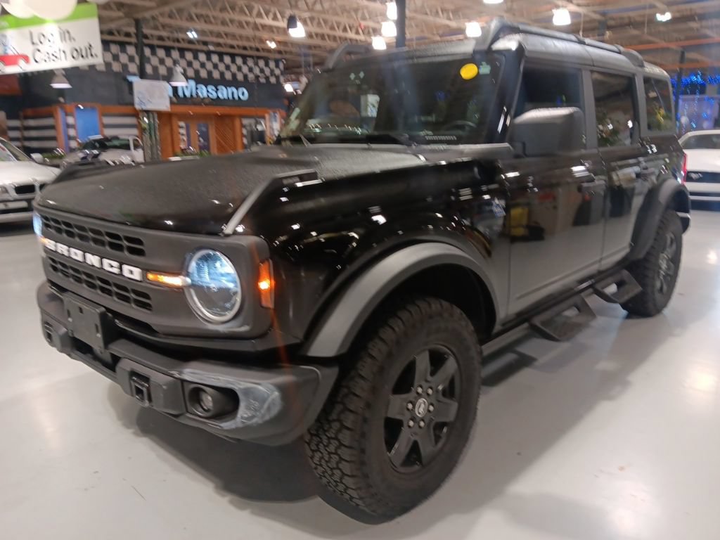 Certified 2023 Ford Bronco Black Diamond AWD/4WD image 10