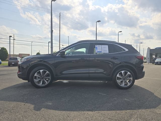 Certified 2025 Ford Escape Platinum AWD/4WD image 14
