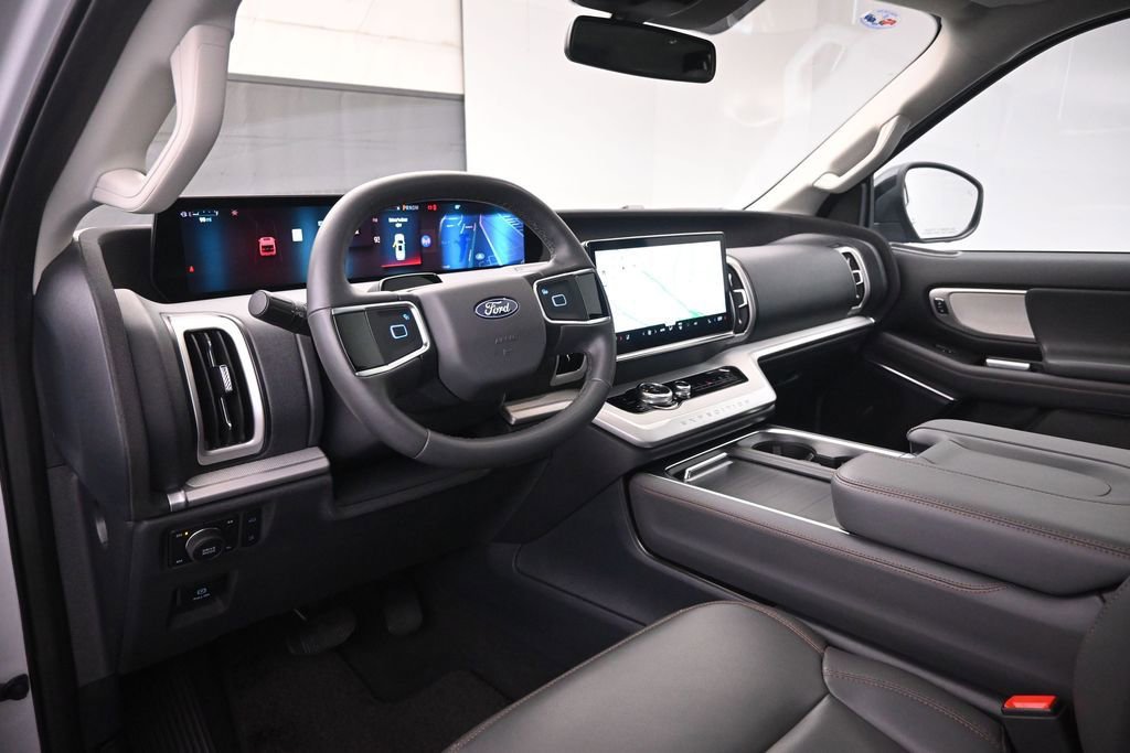 Certified 2025 Ford Expedition Active AWD/4WD image 22