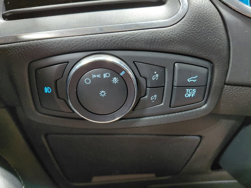 Certified 2020 Ford Edge Titanium AWD/4WD image 38