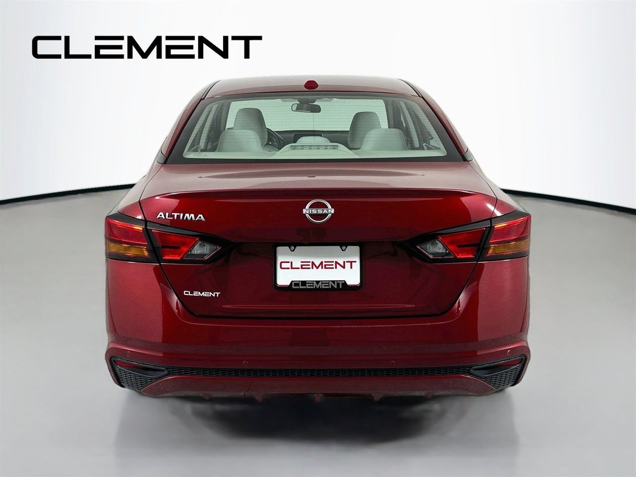 Used 2025 Nissan Altima 2.5 SV FWD image 8