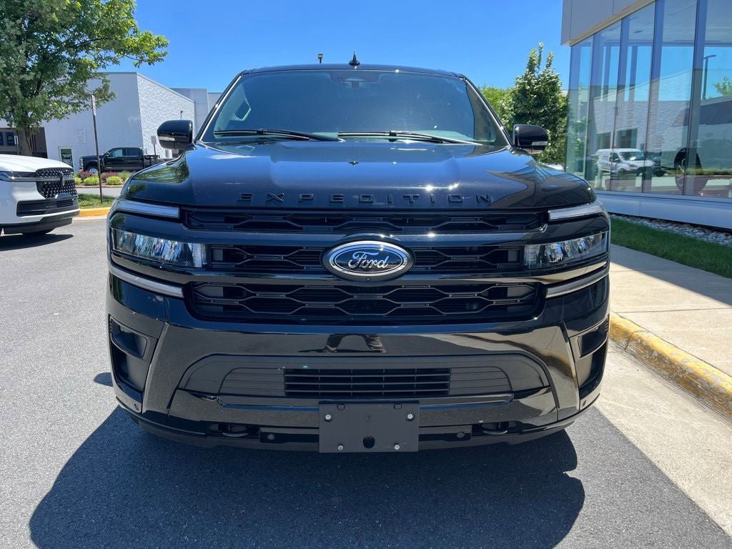 Certified 2023 Ford Expedition Limited AWD/4WD image 2