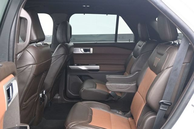 Certified 2023 Ford Explorer King Ranch w/ Technology Package AWD/4WD image 5