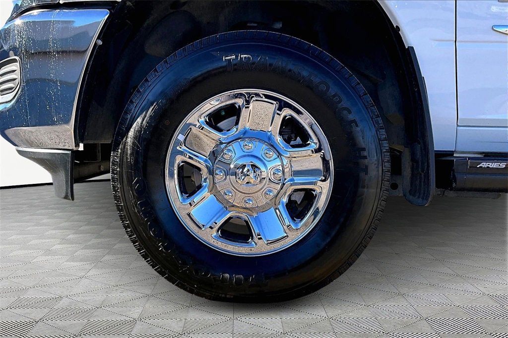 Used 2024 RAM 2500 Tradesman w/ Chrome Appearance Group image 9