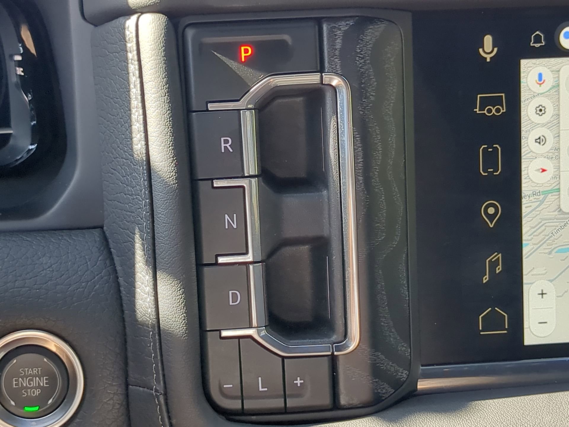 Used 2024 GMC Yukon XL Denali image 57