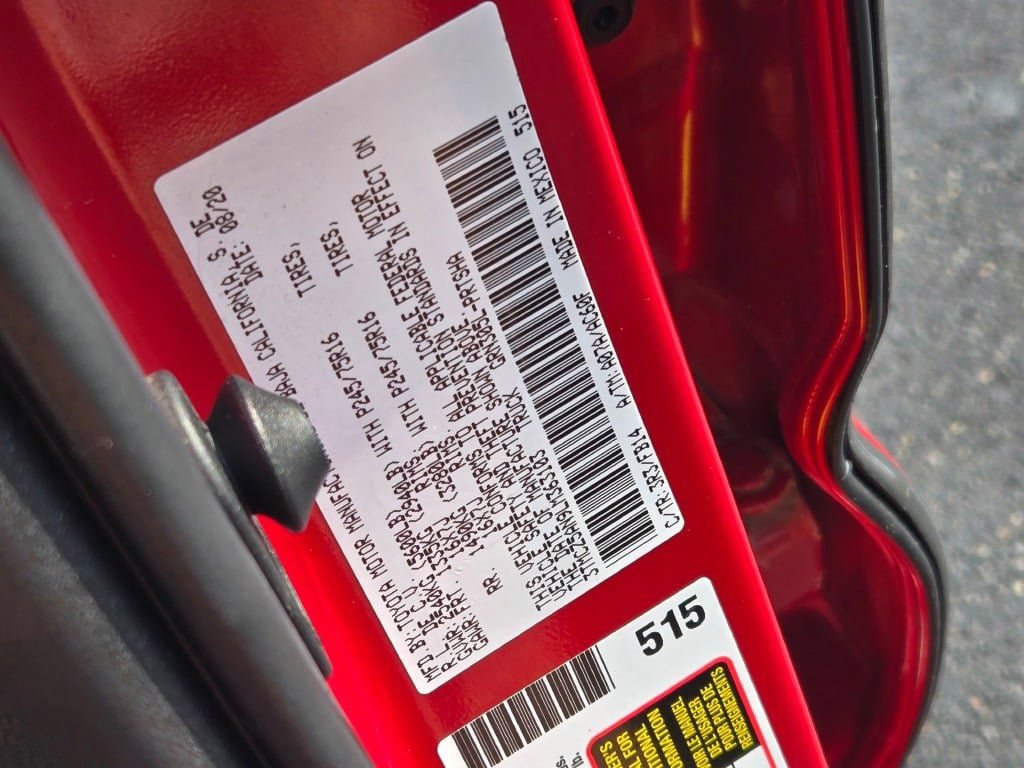 Used 2020 Toyota Tacoma SR AWD/4WD image 32