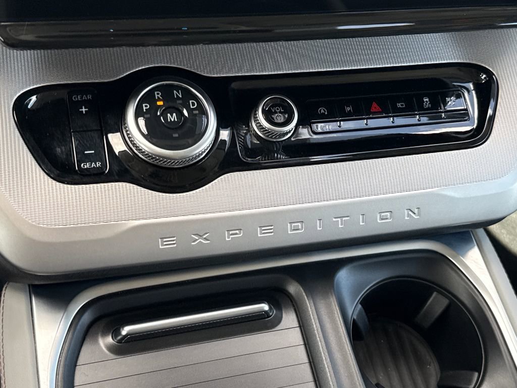 Certified 2025 Ford Expedition Max Active image 23