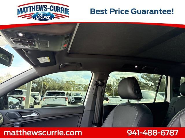 Used 2019 Volkswagen Tiguan SE image 11