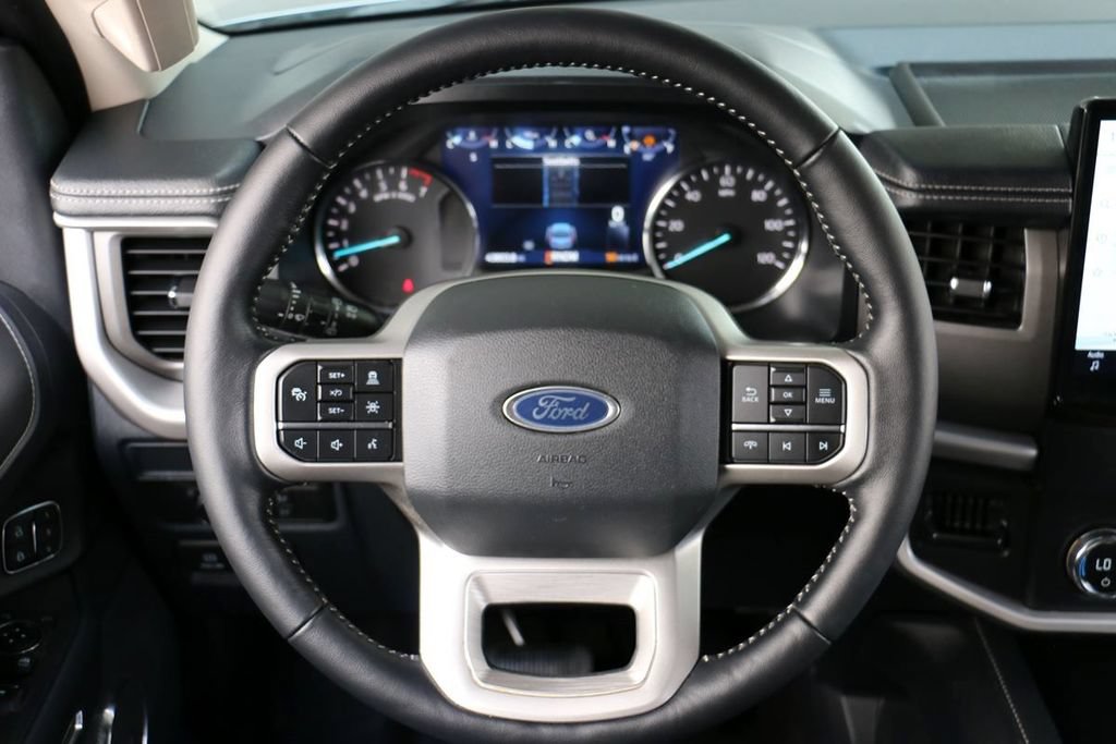 Certified 2022 Ford Expedition XLT RWD image 24