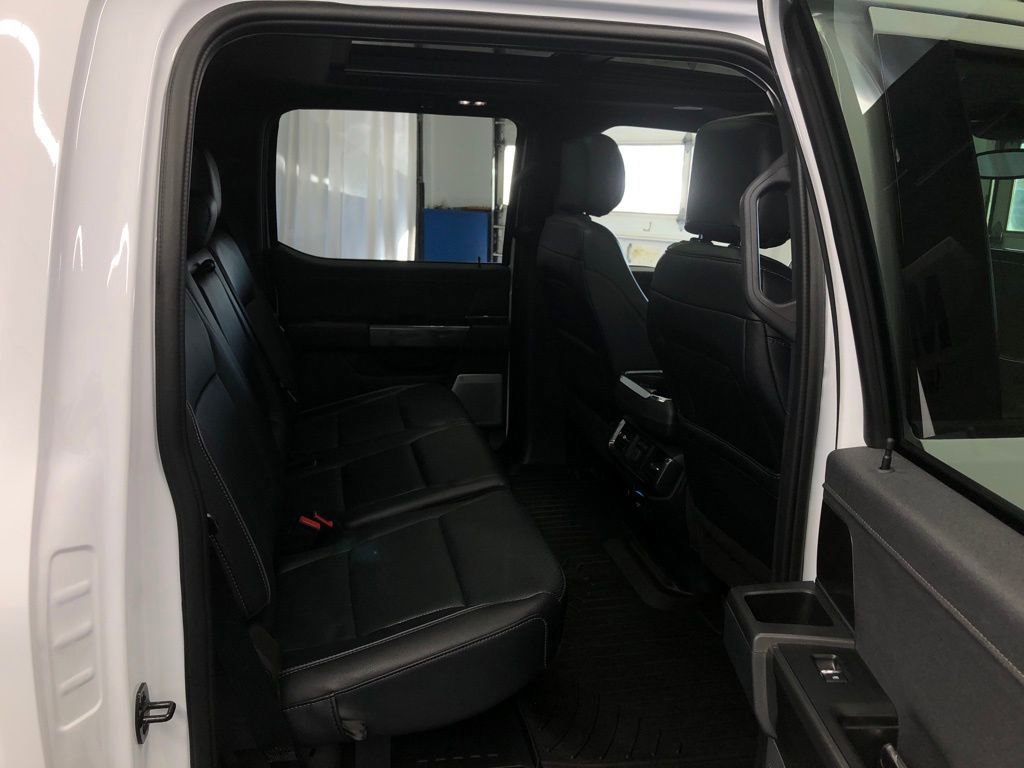 Certified 2022 Ford F150 Lariat w/ Equipment Group 502A High image 21