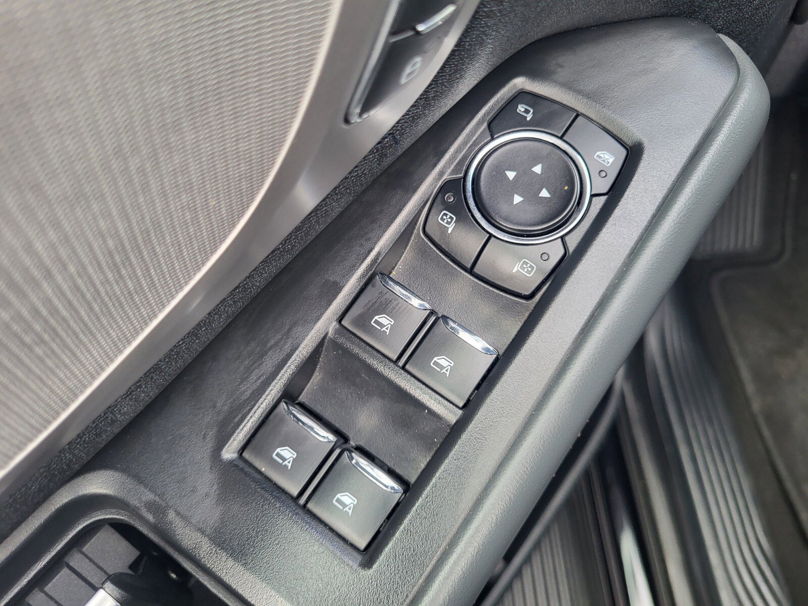 Certified 2025 Ford Expedition Active image 18