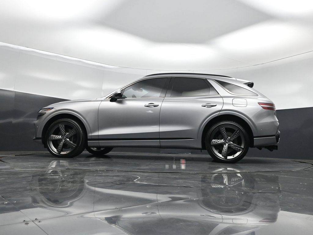 Used 2024 Genesis GV70 3.5T Sport w/ Sport Advanced Package AWD/4WD image 8