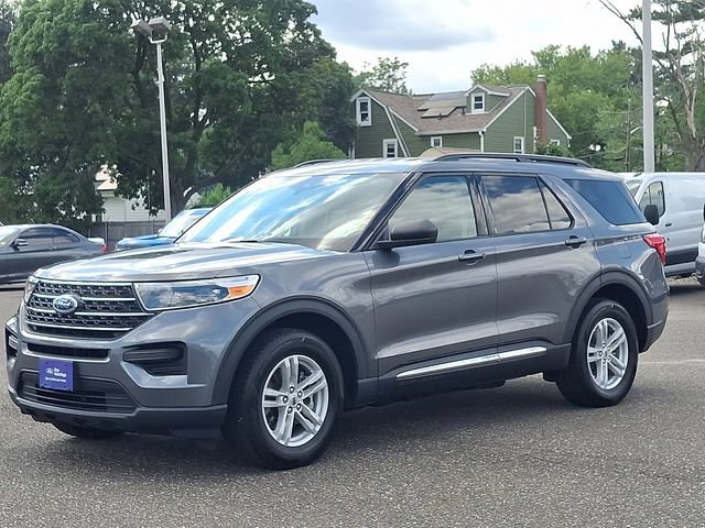 Certified 2023 Ford Explorer XLT AWD/4WD image 3
