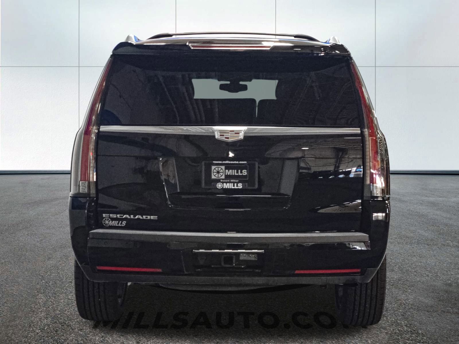Used 2020 Cadillac Escalade 4WD image 4