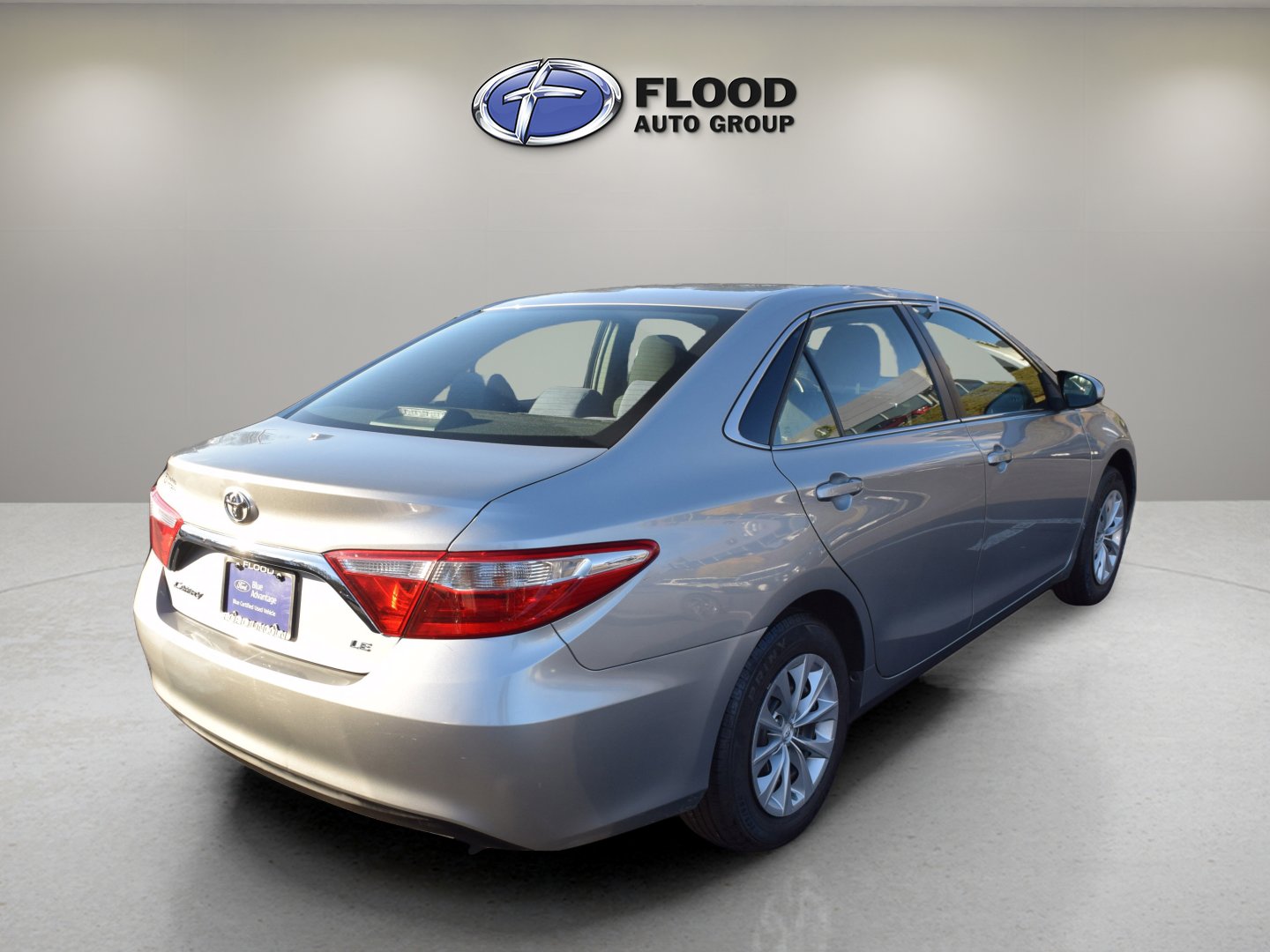 Used 2017 Toyota Camry LE image 4