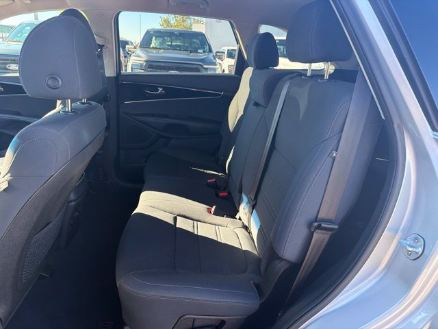 Used 2019 Kia Sorento AWD V6 image 28