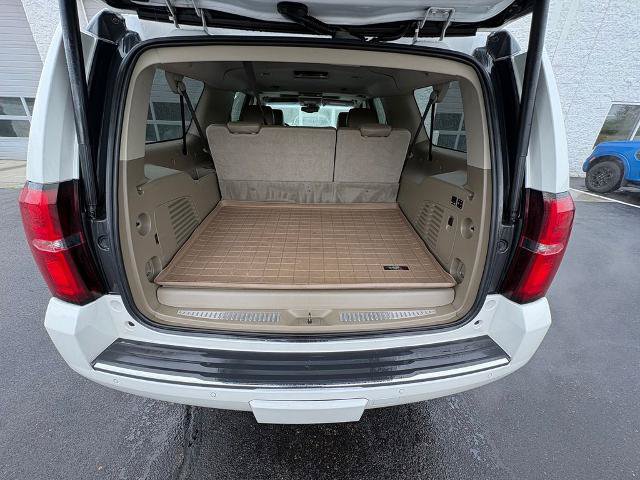 Used 2017 Chevrolet Suburban Premier AWD/4WD image 27